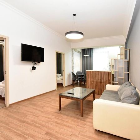 Rent Inn Yerevan On Chaykovski Street Exterior photo